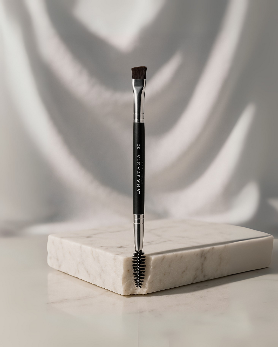 Brush 20 - Dual-Ended Flat Detail Brush