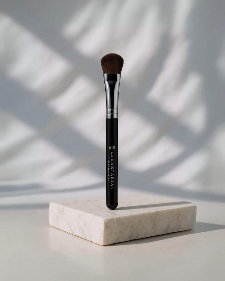 A18 Pro Brush - Angled Chiseler Brush