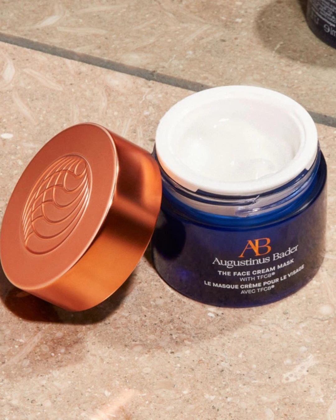 004 - The Face Cream Mask - IA