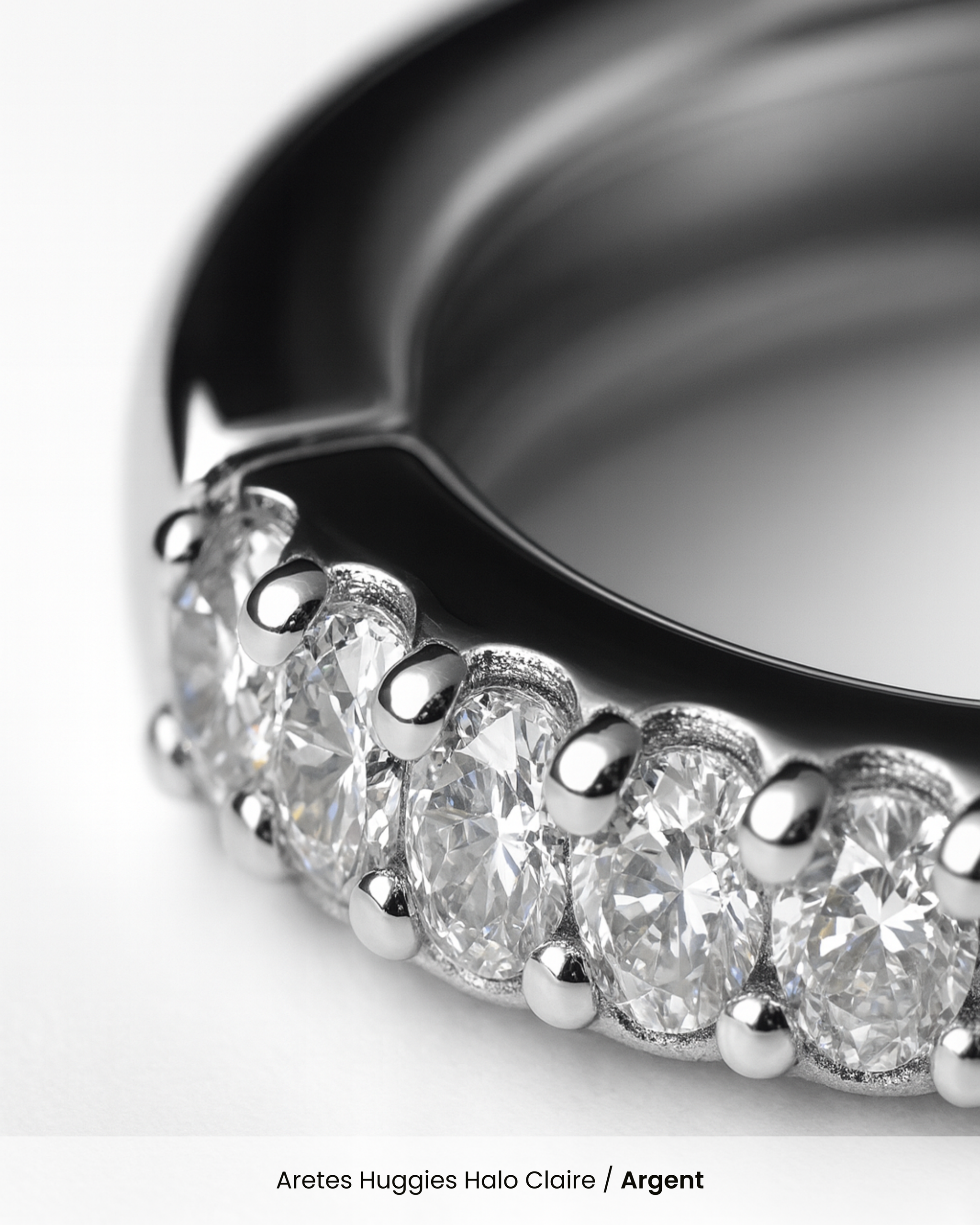 Aretes Huggies Halo Claire