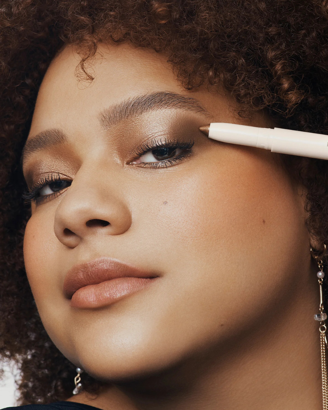 Rare Beauty All of the Above Weightless Shadow Stick