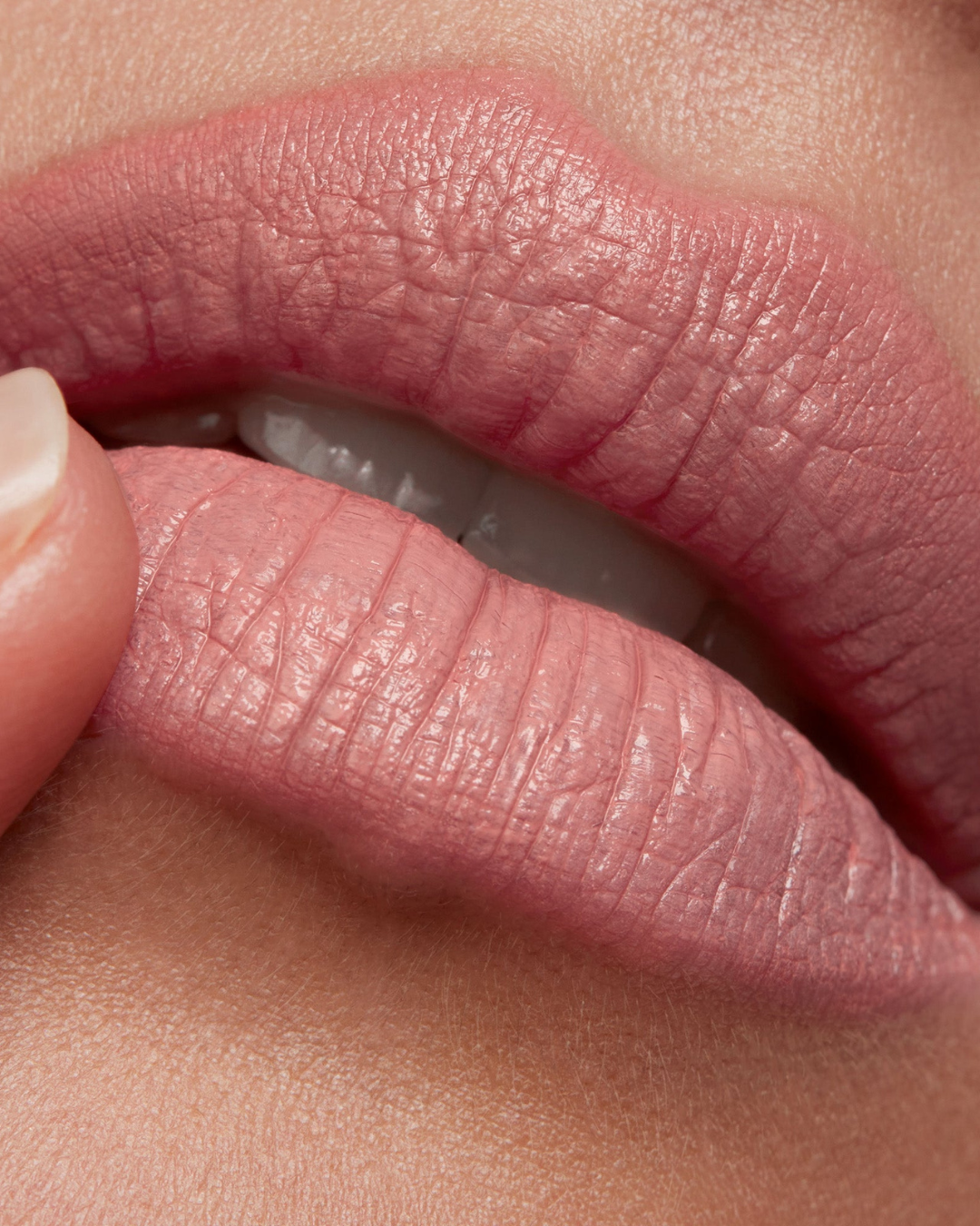 Major Headlines Matte Suede Lipstick