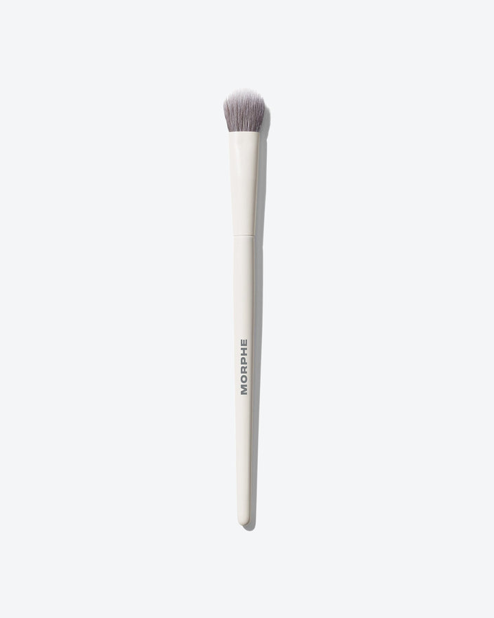 M131 Rounded Paddle Concealer Brush