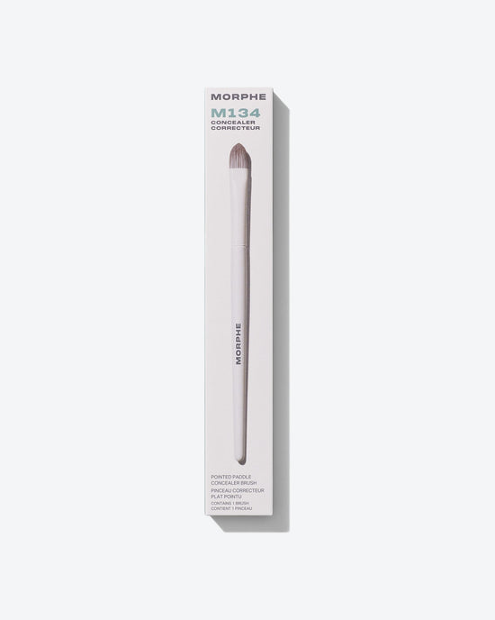 M134 Pointed Paddle Concealer Brush, vista 2