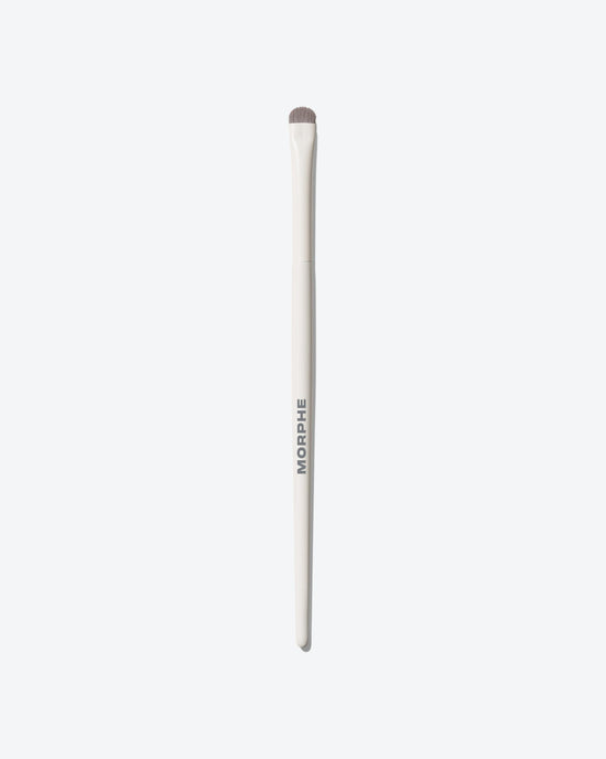 M382 Detail Smudger Eye Brush
