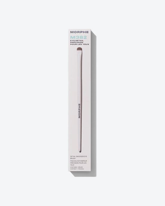 M382 Detail Smudger Eye Brush, vista 2
