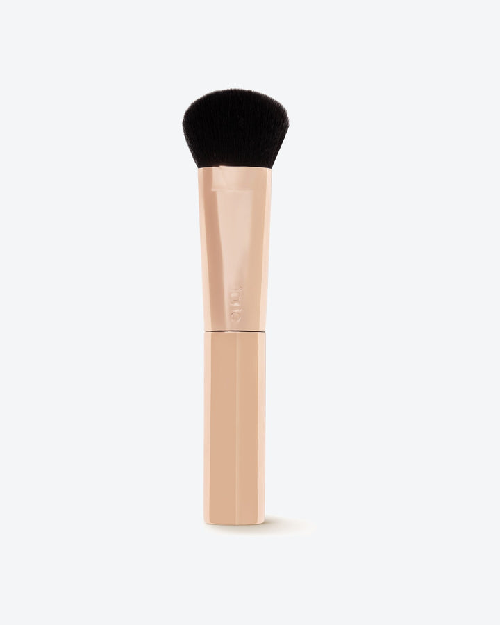 maneater™ silk stick brush