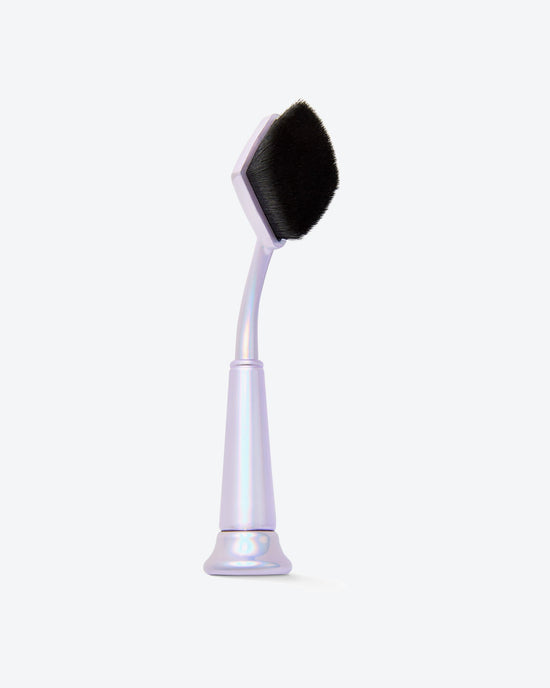 shape tape™ blur concealer brush